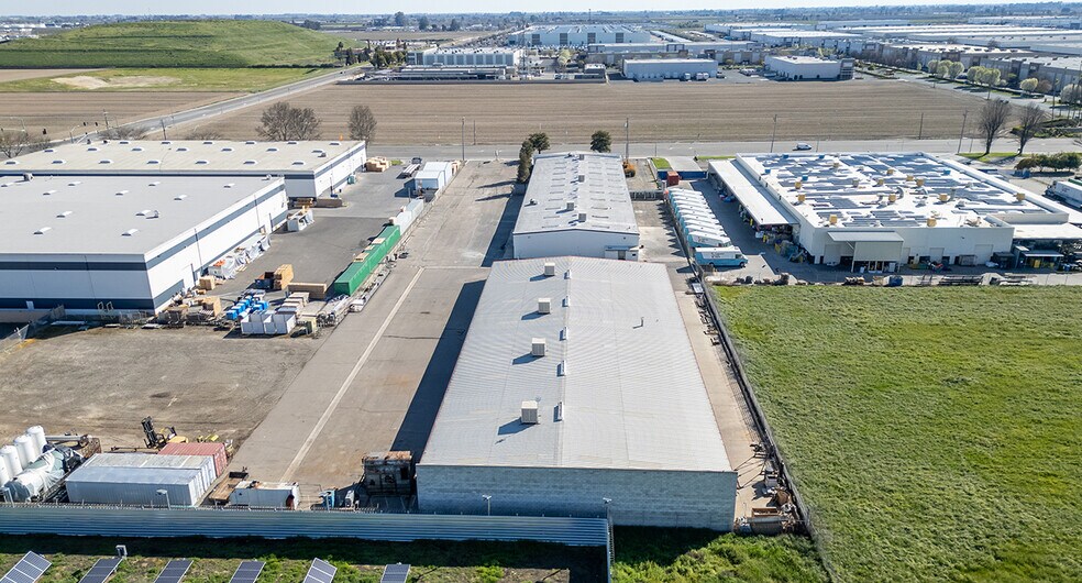 1314 E North Ave, Fresno, CA à vendre - Photo du bâtiment - Image 3 de 12