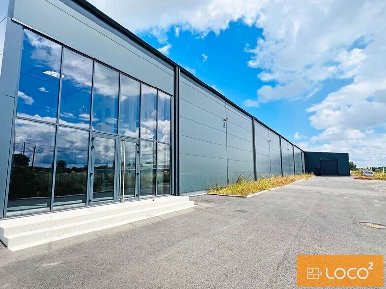 Industrial in Ondes for lease - Building Photo - Image 3 of 5