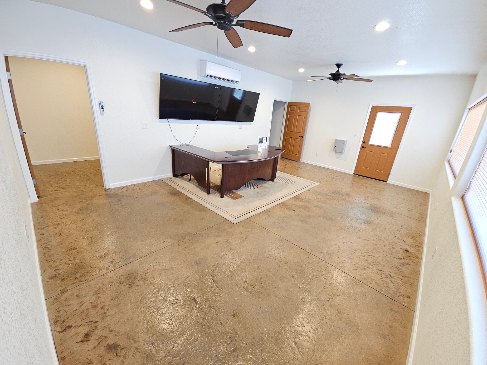 2601 Laughlin View Dr, Bullhead City, AZ for lease Building Photo- Image 1 of 9