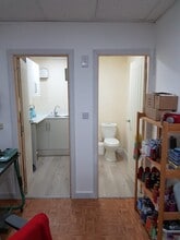 2 Market Pl, Kilmacolm for lease Interior Photo- Image 2 of 4