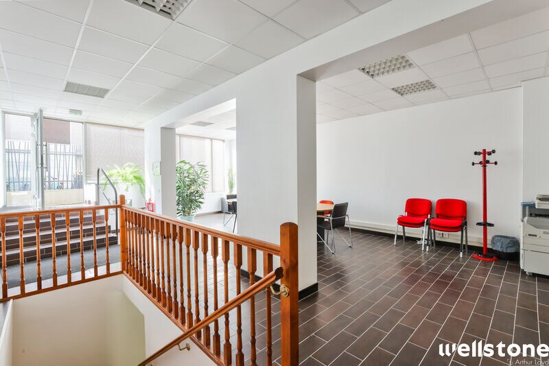 Bureau dans Paris à vendre - Photo du bâtiment - Image 3 de 13