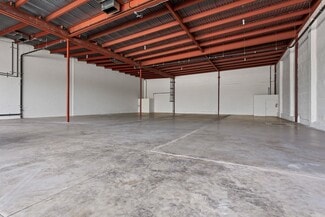 More details for 55 Kent Ave, Brooklyn, NY - Retail for Lease