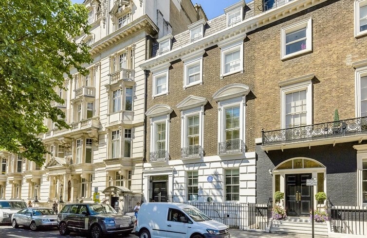 18 Cavendish Sq, Londres à louer Photo du bâtiment- Image 1 de 6