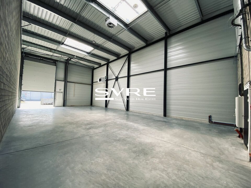 Flex in Marignane for sale Building Photo- Image 1 of 15
