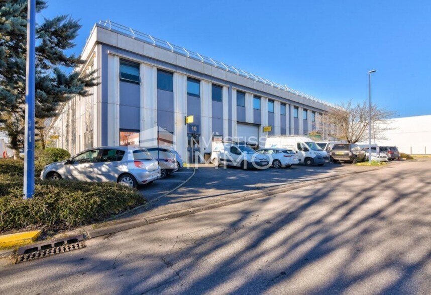Flex dans Aulnay Sous Bois à louer - Photo du bâtiment - Image 1 de 5
