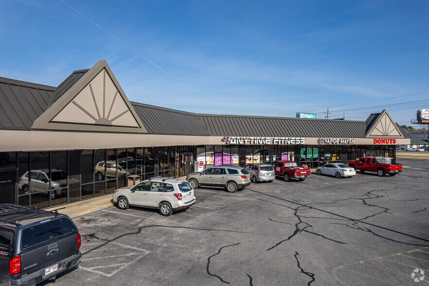 106 N Bloomington Rd, Lowell, AR à louer - Photo du bâtiment - Image 3 de 4