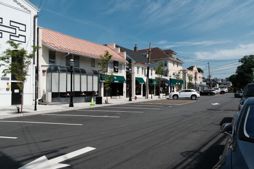 799-803 Abbott Blvd, Fort Lee, NJ à vendre - Photo du bâtiment - Image 2 de 12