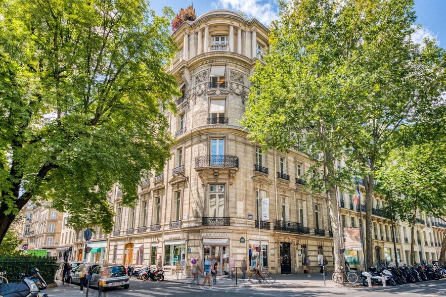 75 Boulevard Haussmann, Paris à louer - Photo du bâtiment - Image 2 de 114
