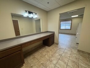 605 Chase Blvd, Sun Prairie, WI à louer Photo intérieure- Image 2 de 11