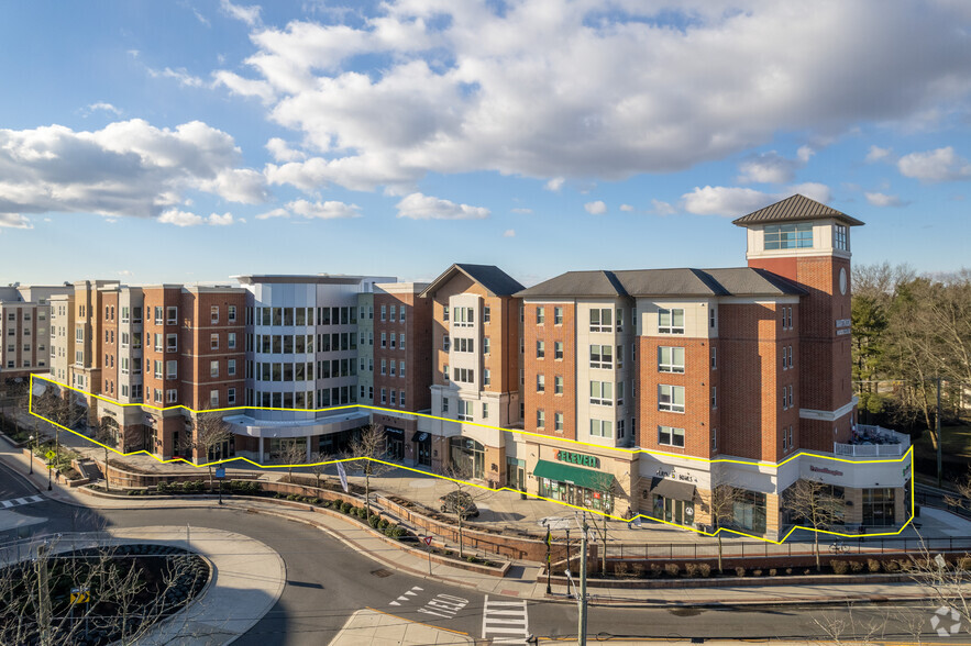 300-330 Rowan Blvd, Glassboro, NJ for sale - Building Photo - Image 1 of 1