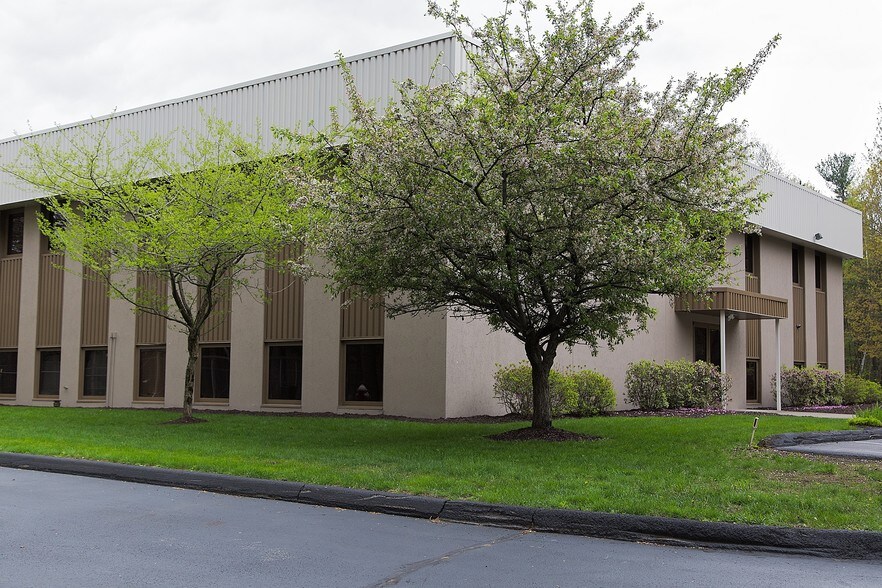 296 Morris Rd, Schenectady, NY for lease - Primary Photo - Image 1 of 15