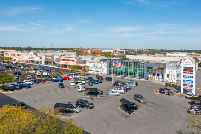 Plus de détails pour 6420-6560 W Fullerton Ave, Chicago, IL - Commerce de détail à louer