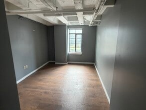 1405 Pine St, Saint Louis, MO for lease Interior Photo- Image 2 of 9