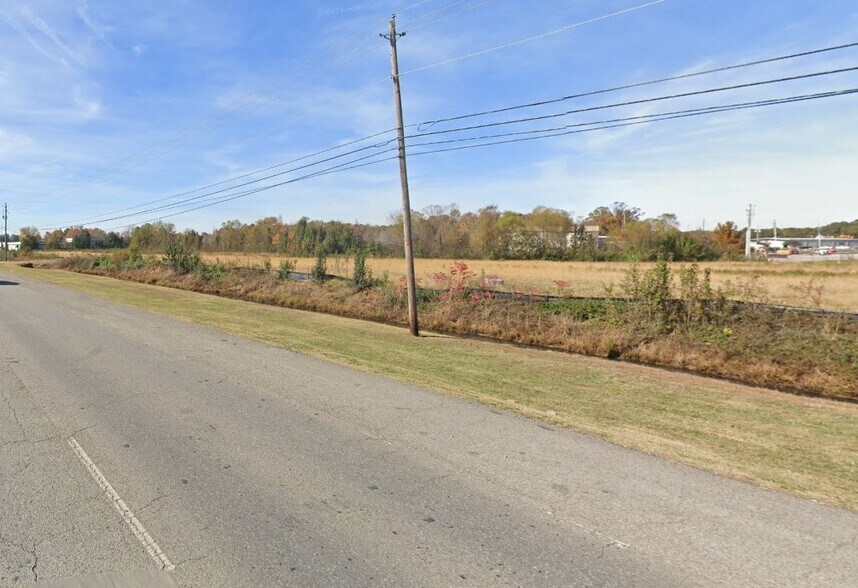 Madison Blvd, Madison, AL à vendre - Photo du bâtiment - Image 2 de 3