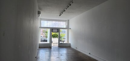 3520 W Washington Blvd, Los Angeles, CA for lease Interior Photo- Image 2 of 4
