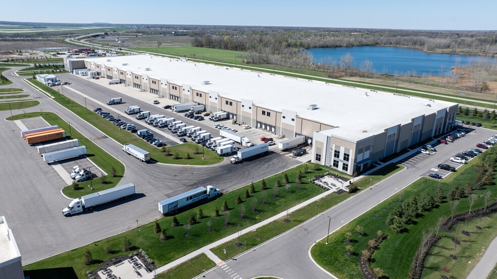 1 Vining Rd, Romulus, MI for lease - Aerial - Image 3 of 8