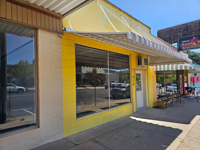 512 W Gurley St, Prescott, AZ à louer - Photo du bâtiment - Image 3 de 9