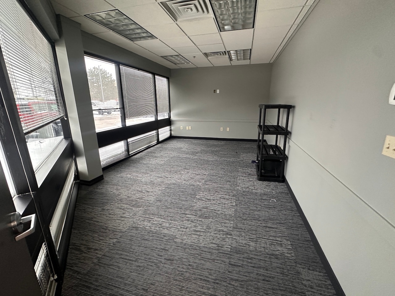 4595 Broadmoor Ave SE, Grand Rapids, MI for lease Interior Photo- Image 1 of 6