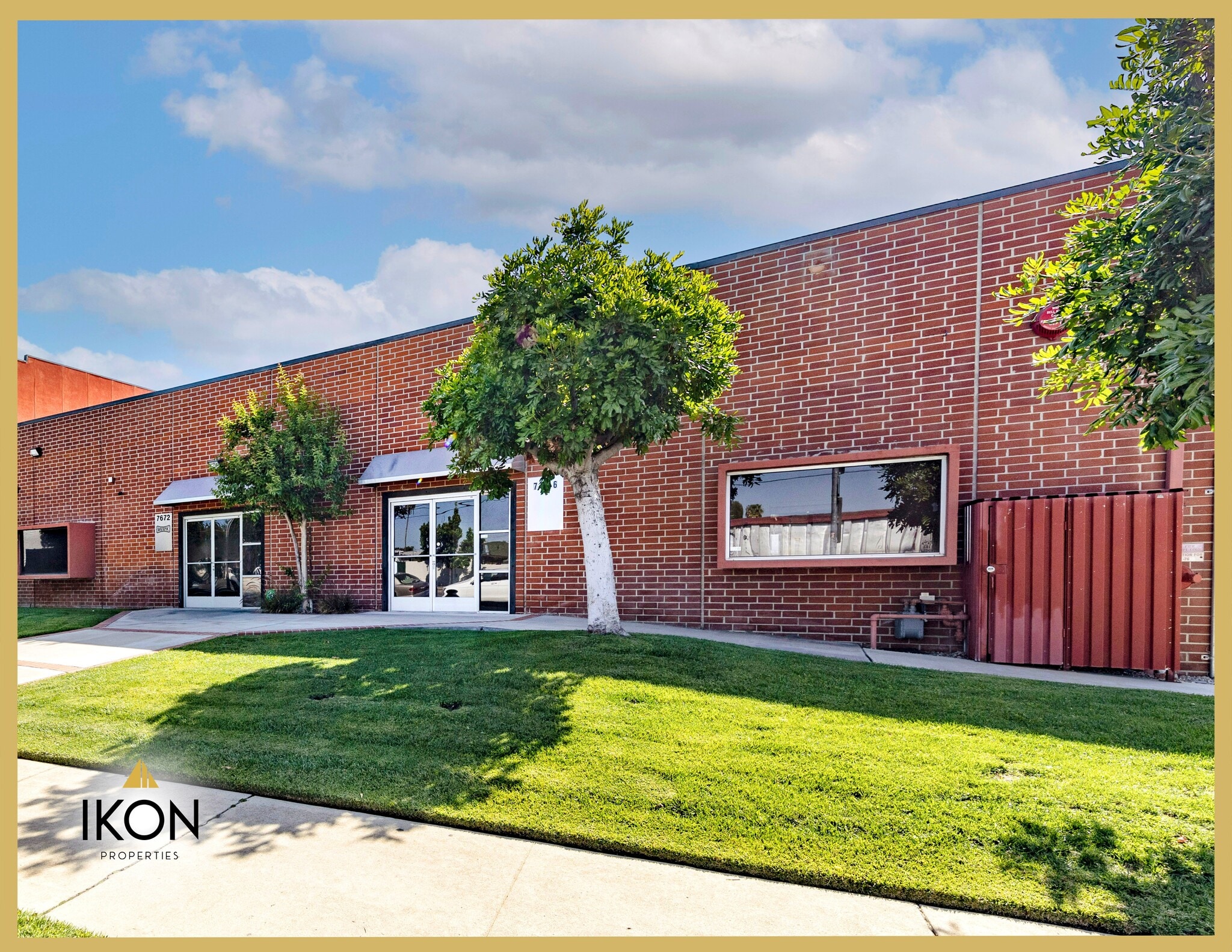 7608-7684 N Clybourn Ave, Sun Valley, CA for lease Primary Photo- Image 1 of 15