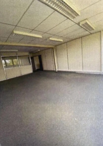 Bureau dans Sotteville-lès-Rouen à louer - Photo intérieure - Image 2 de 3