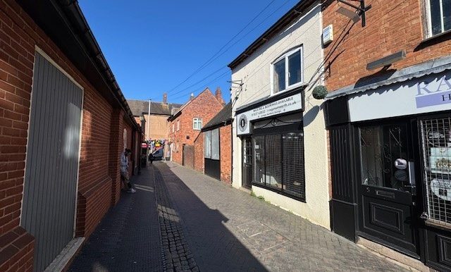 4 King St, Tamworth à vendre - Photo du bâtiment - Image 2 de 5