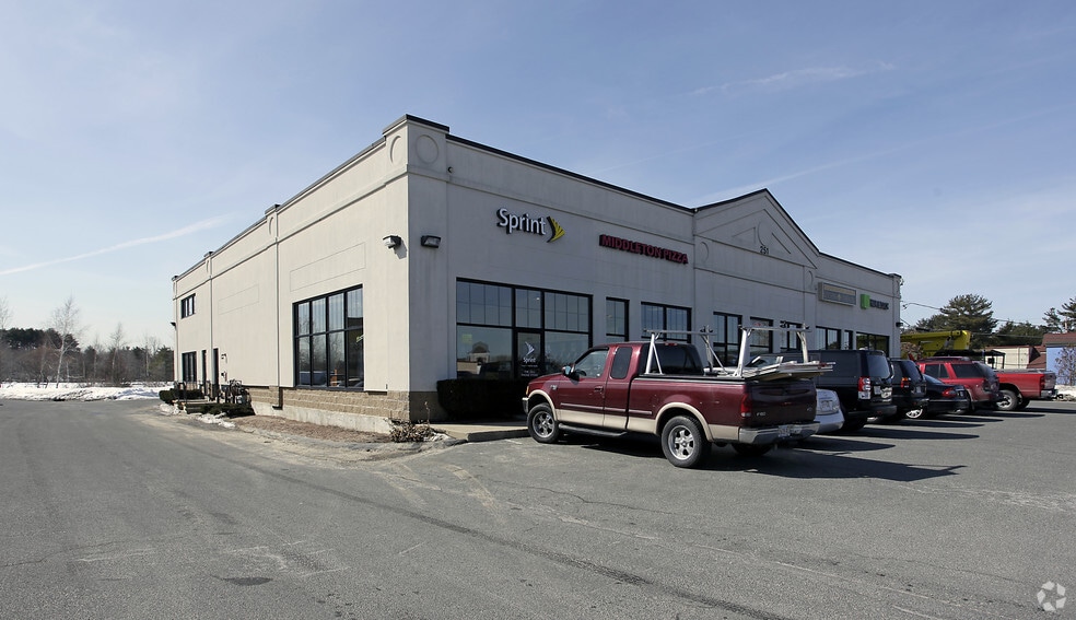 251 S Main St, Middleton, MA for lease - Building Photo - Image 3 of 16