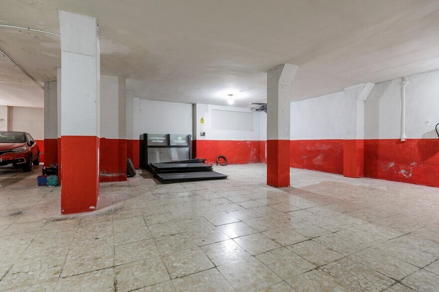Calle Loma de Dílar, 96, Granada, Granada à vendre - Photo du bâtiment - Image 3 de 15