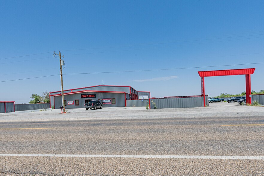 5800 N Moss Ave, Odessa, TX à vendre - Photo du bâtiment - Image 3 de 18