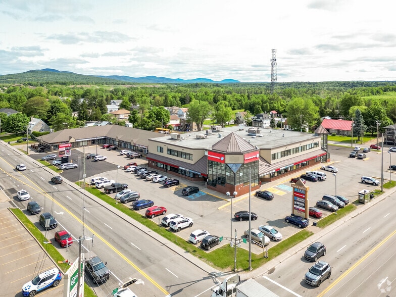 900 Boul Raymond, Québec, QC for lease - Aerial - Image 2 of 3