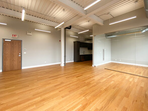 216 N May St, Chicago, IL for lease Interior Photo- Image 2 of 4