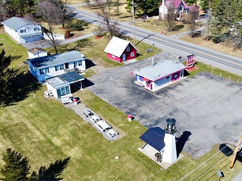 65 State Route 96 Rt, Owego, NY à vendre - Photo du bâtiment - Image 2 de 40