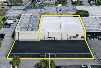 Plus de détails pour 2655 NE 188th St, Miami, FL - Industriel à louer
