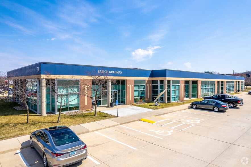 Riverpoint Business Park portfolio of 4 properties for sale on LoopNet.ca - Building Photo - Image 3 of 20