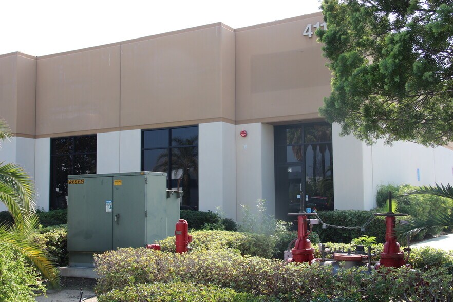 41162 Sandalwood Cir, Murrieta, CA à vendre - Photo du bâtiment - Image 2 de 4