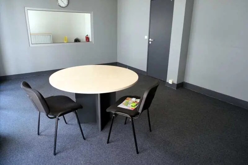 Office in Courbevoie for lease - Interior Photo - Image 3 of 5