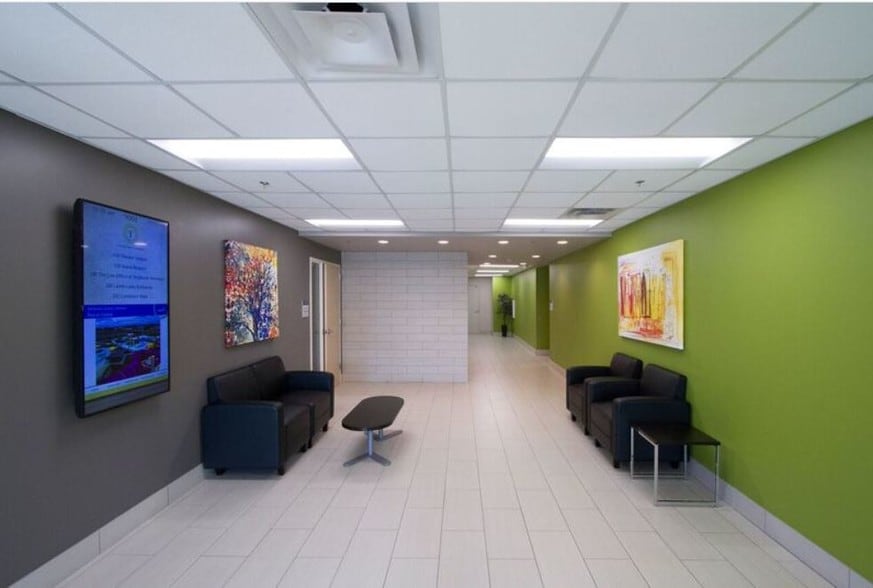 9001 State Line Rd, Kansas City, MO à louer - Hall d’entrée - Image 3 de 7