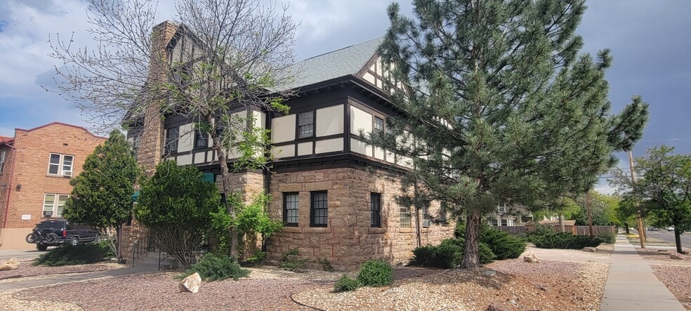 902 Greenwood Ave, Canon City, CO à vendre - Photo du bâtiment - Image 2 de 16