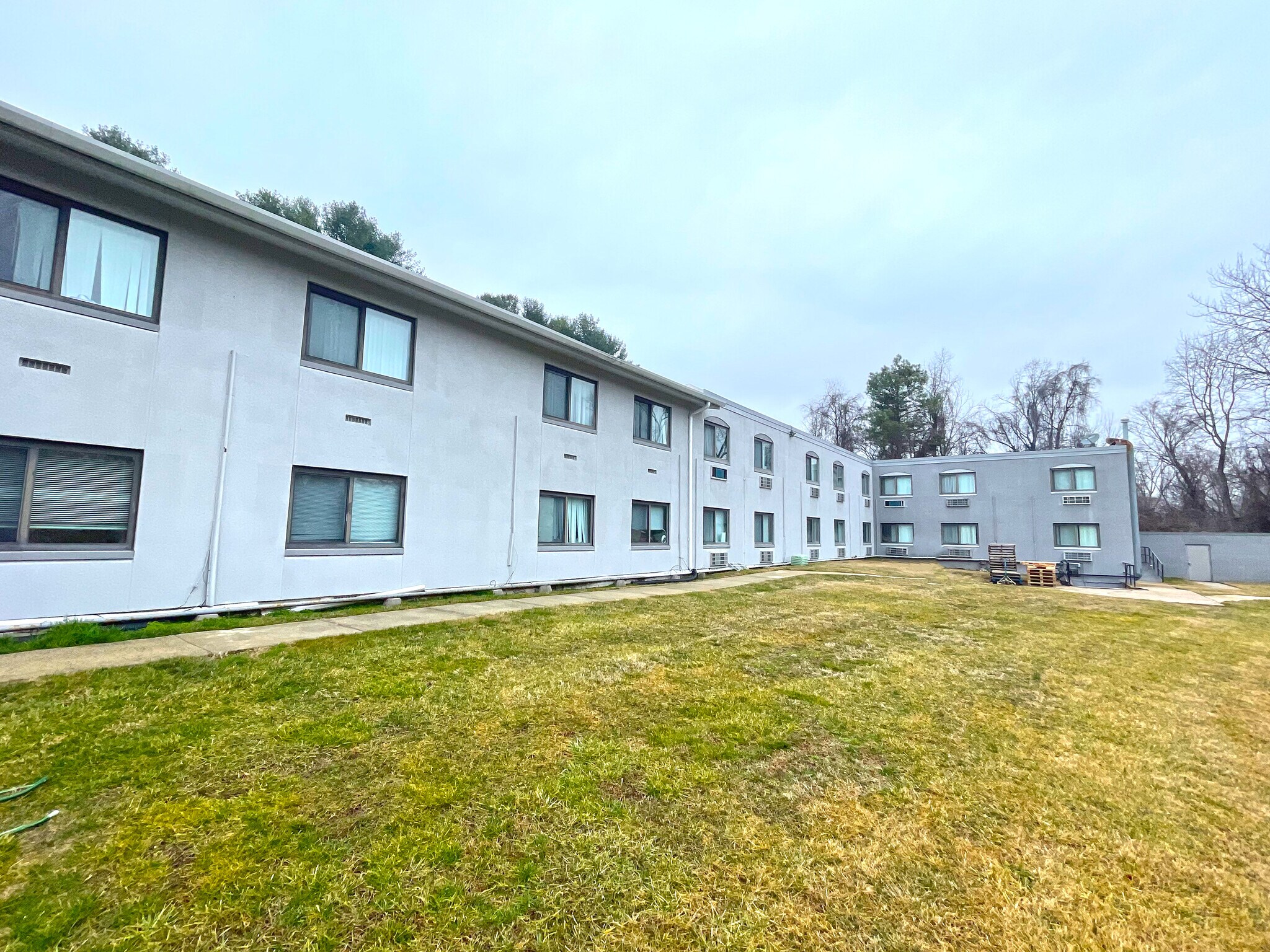2601 Bel Pre Rd, Silver Spring, MD à vendre Photo du bâtiment- Image 1 de 9