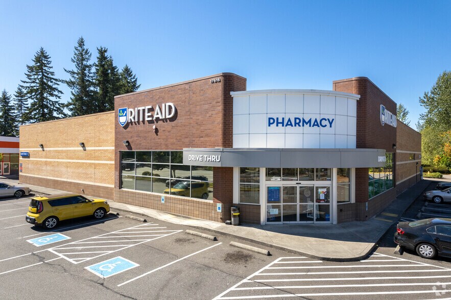 17615 140th Ave SE, Renton, WA à vendre - Photo du bâtiment - Image 2 de 10