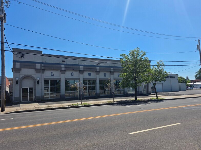 647 W Genesee St, Syracuse, NY à vendre - Photo du bâtiment - Image 3 de 35