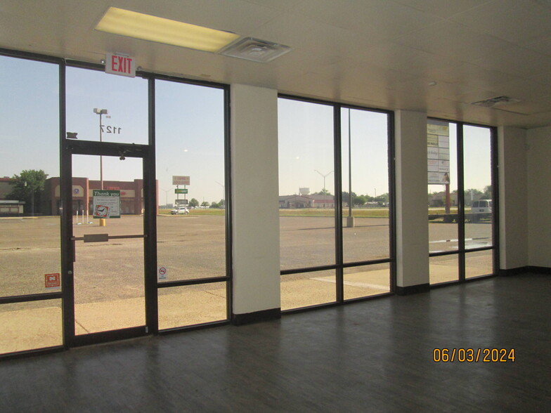 1127 N Interstate 27, Plainview, TX for lease - Building Photo - Image 3 of 6