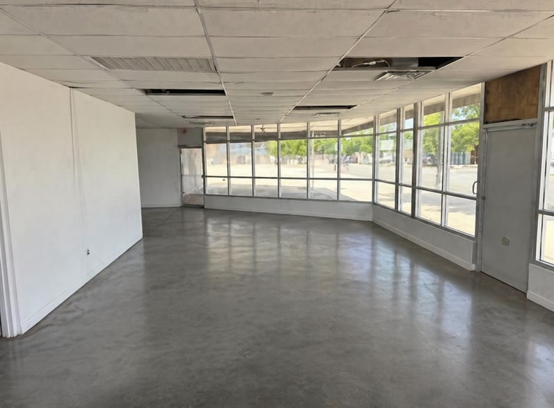 1416 S Main Street, Las Vegas, NV for lease - Interior Photo - Image 2 of 11