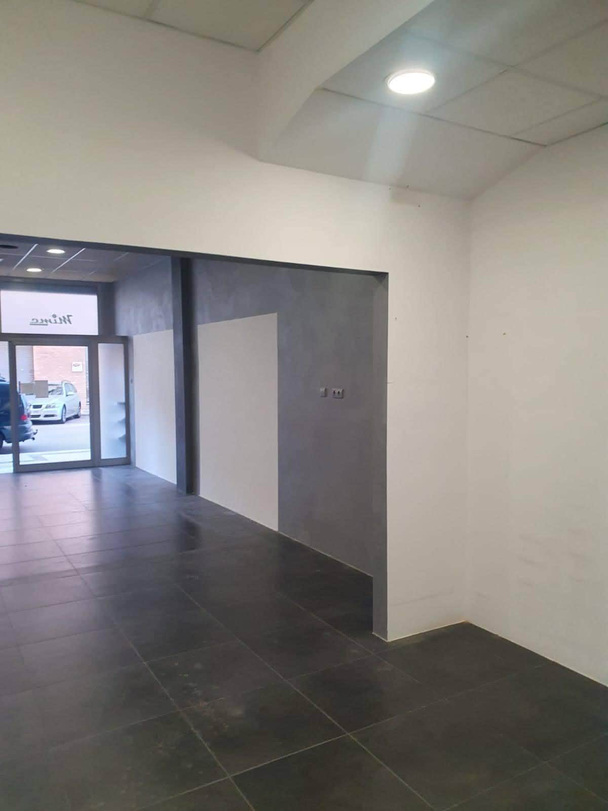 Retail in Tortosa, Tarragona for lease Primary Photo- Image 1 of 2