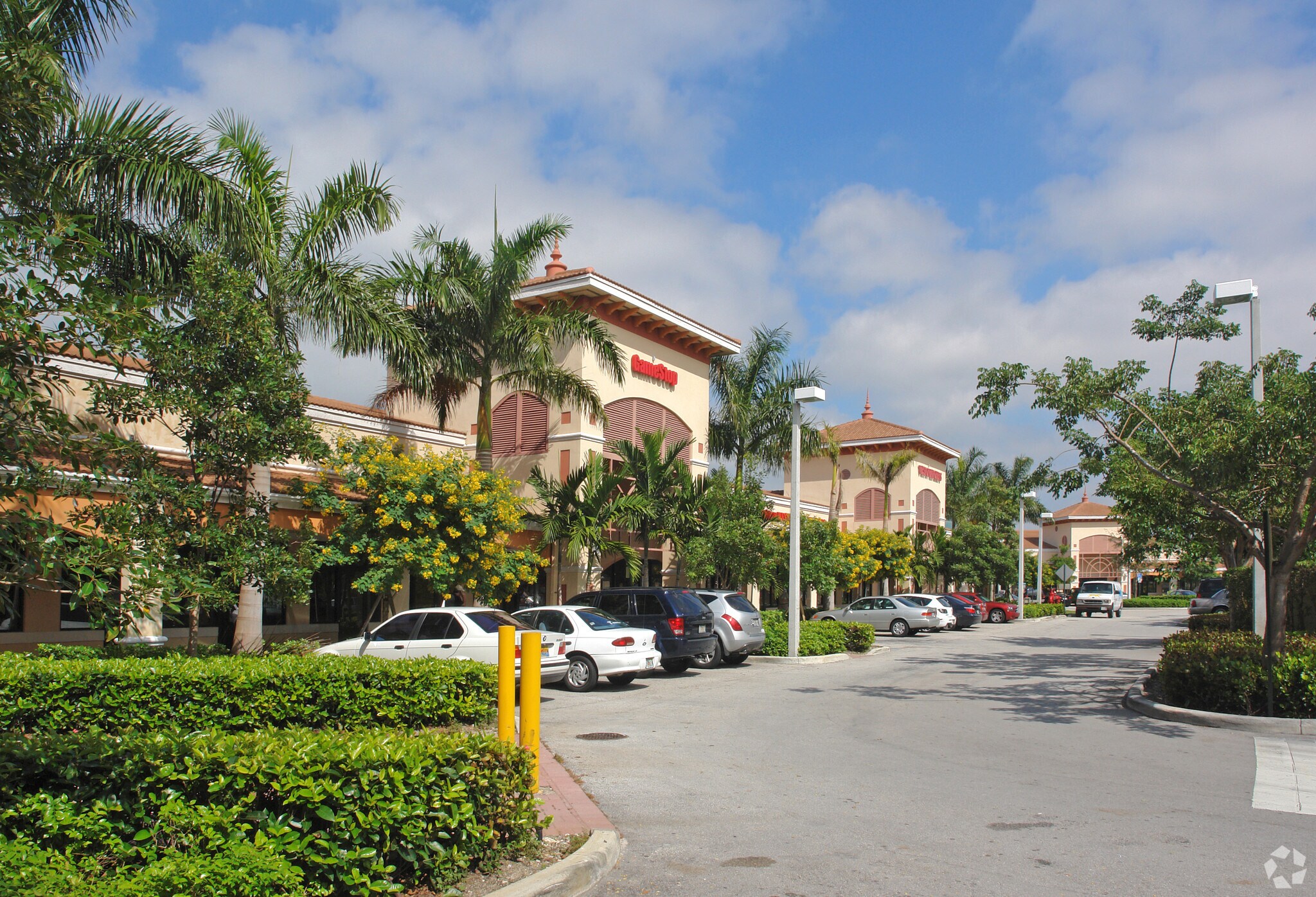 109-199 Weston Rd, Weston, FL for lease Primary Photo- Image 1 of 8