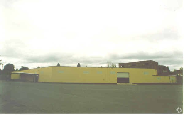 10425 N Bloss Ave, Portland, OR à louer Photo du bâtiment- Image 1 de 5