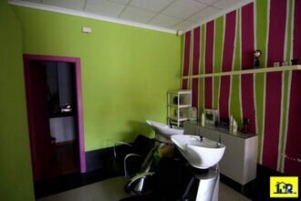 Retail in Cuenca, Cuenca for lease Interior Photo- Image 2 of 6