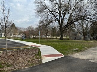 Plus de détails pour 155 S Madison St, Oswego, IL - Terrain à vendre