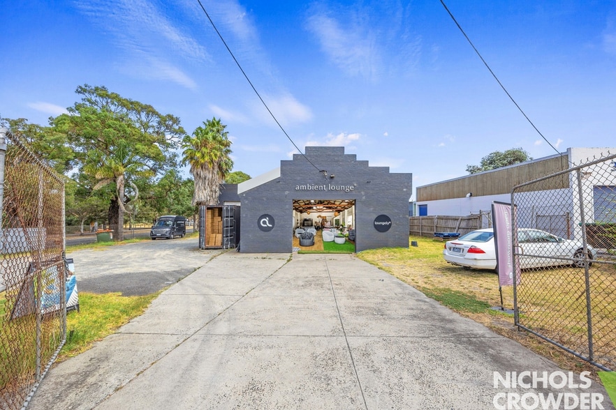 303 Reserve Rd, Cheltenham for sale - Primary Photo - Image 1 of 9