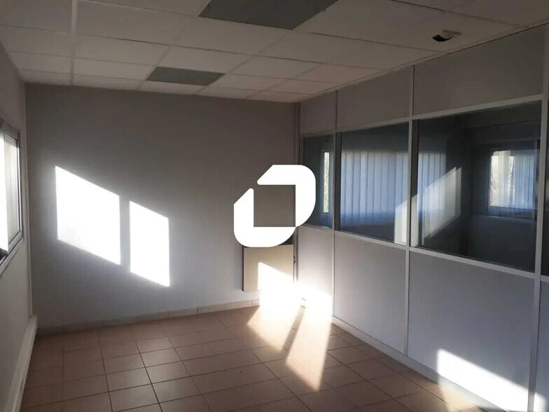 Bureau dans Marcoussis à louer - Photo intérieure - Image 2 de 4