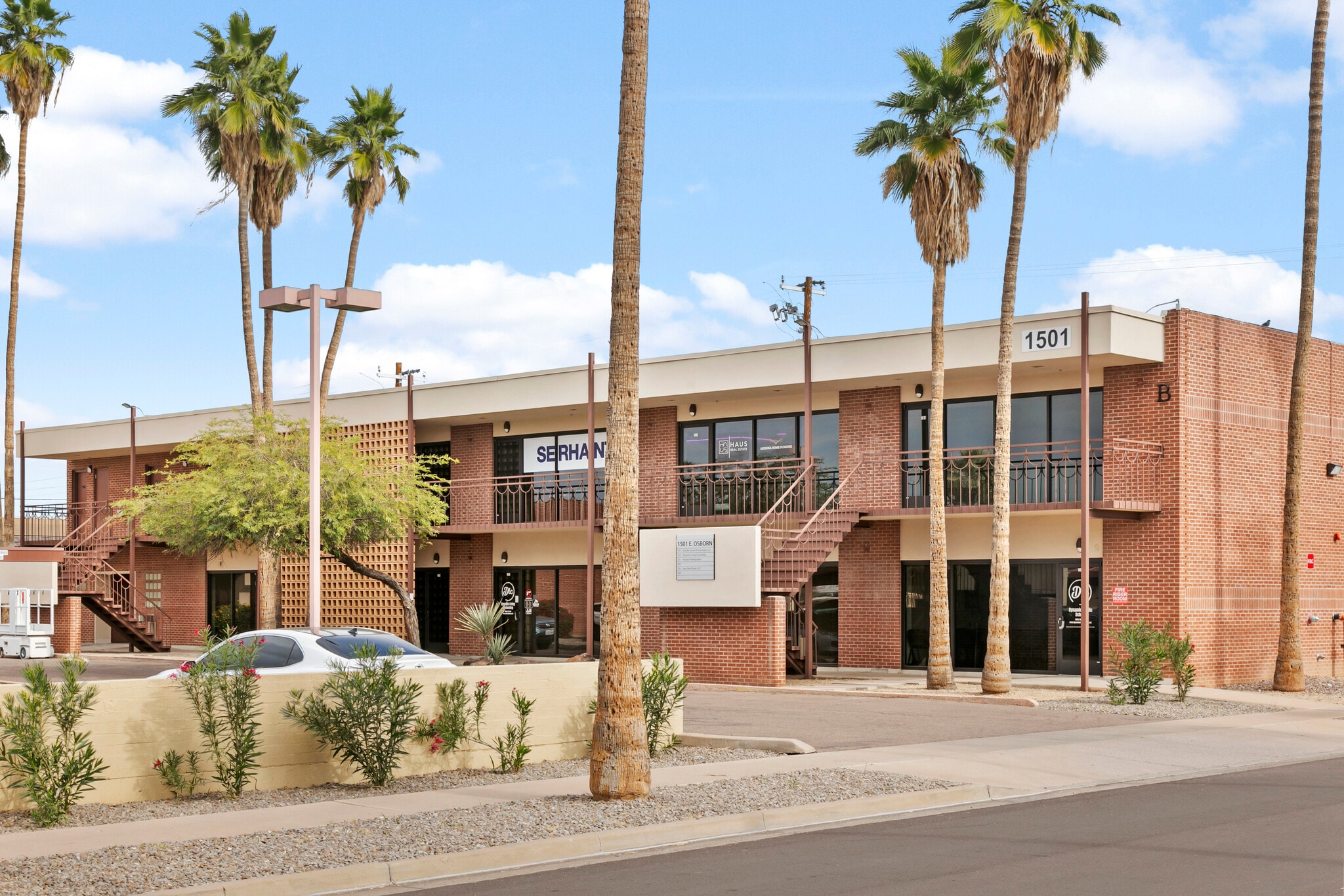 1501 E Osborn Rd, Phoenix, AZ for lease Primary Photo- Image 1 of 10